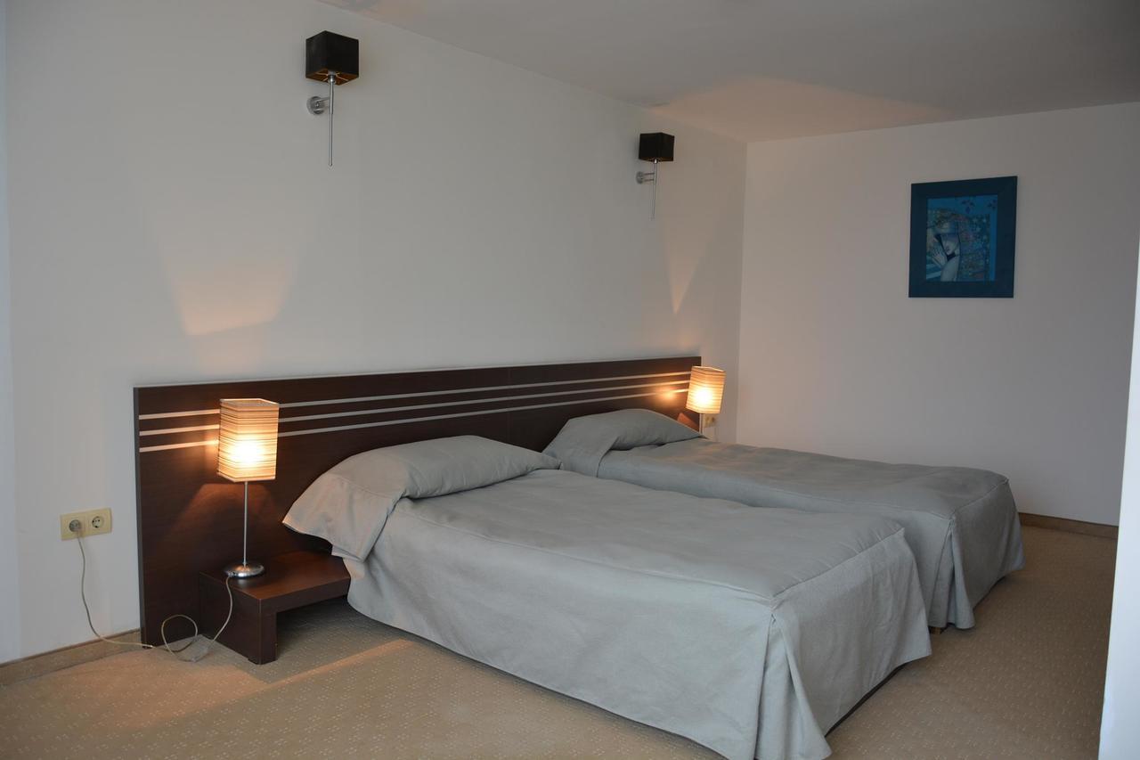 Hotel Presidivm Palace 로베치 외부 사진
