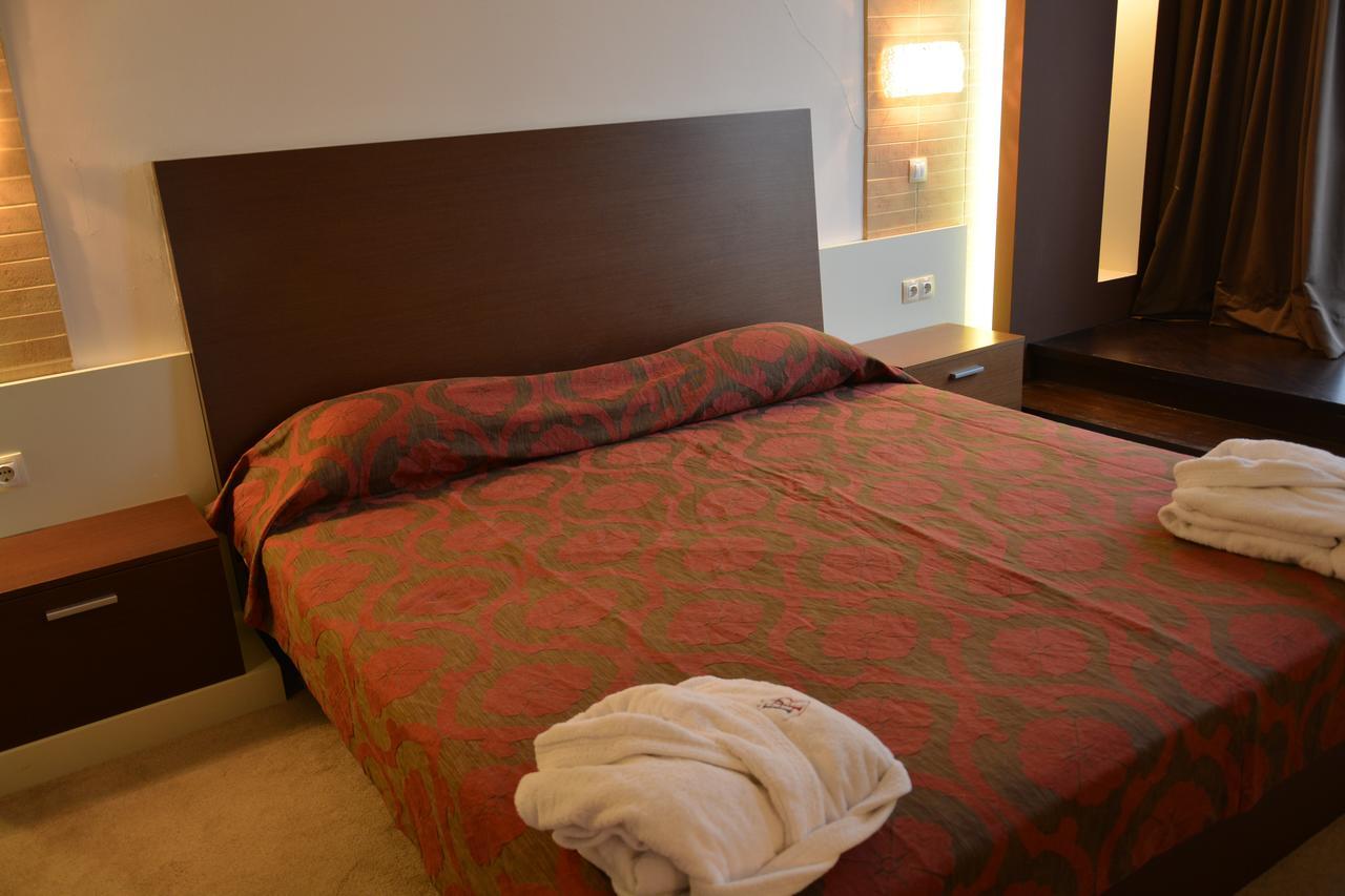 Hotel Presidivm Palace 로베치 외부 사진