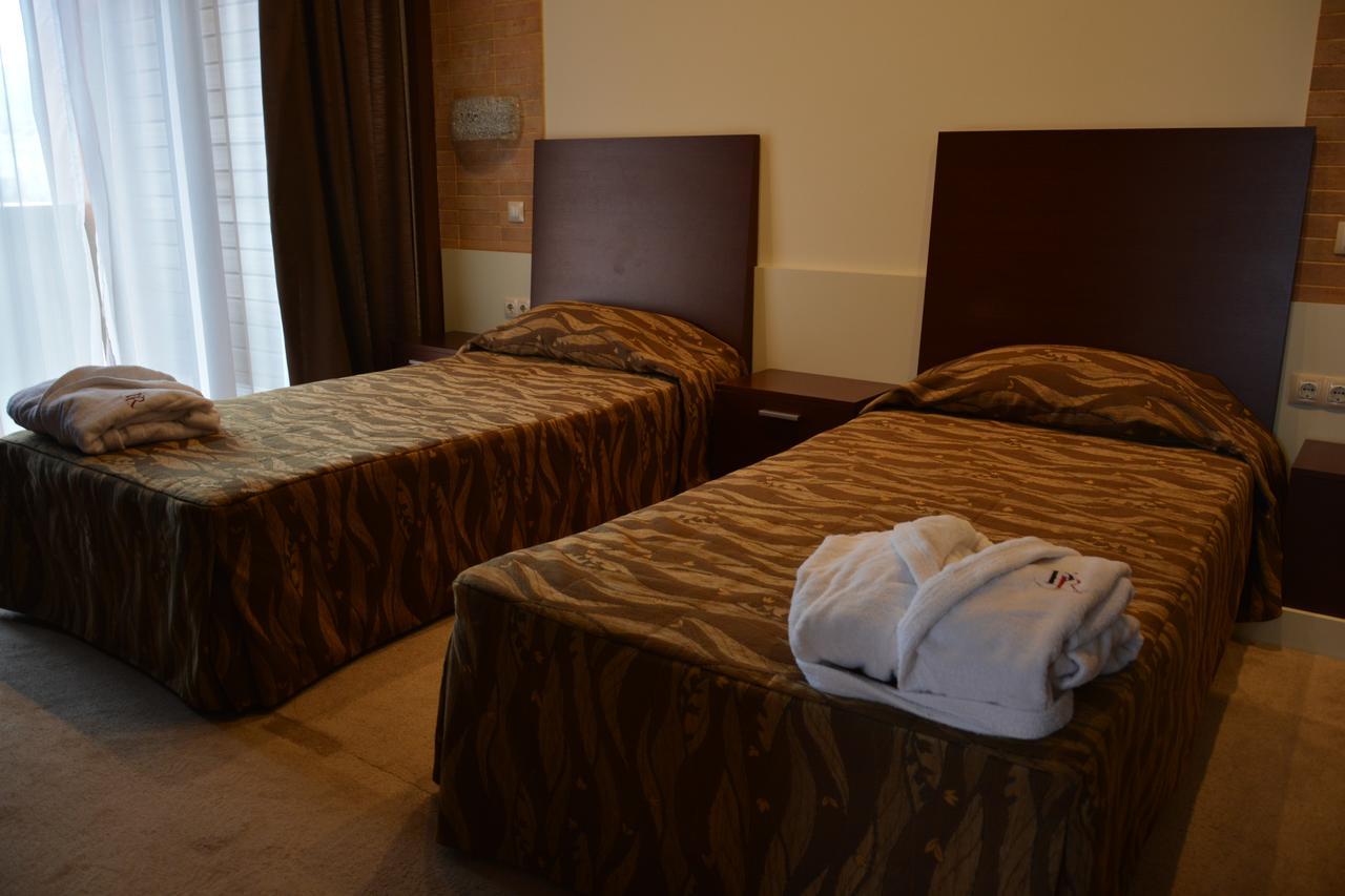 Hotel Presidivm Palace 로베치 외부 사진