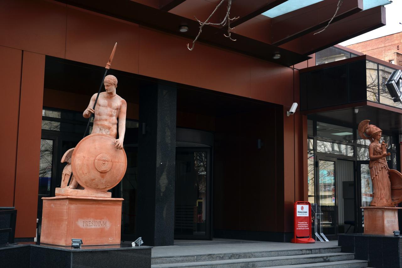 Hotel Presidivm Palace 로베치 외부 사진